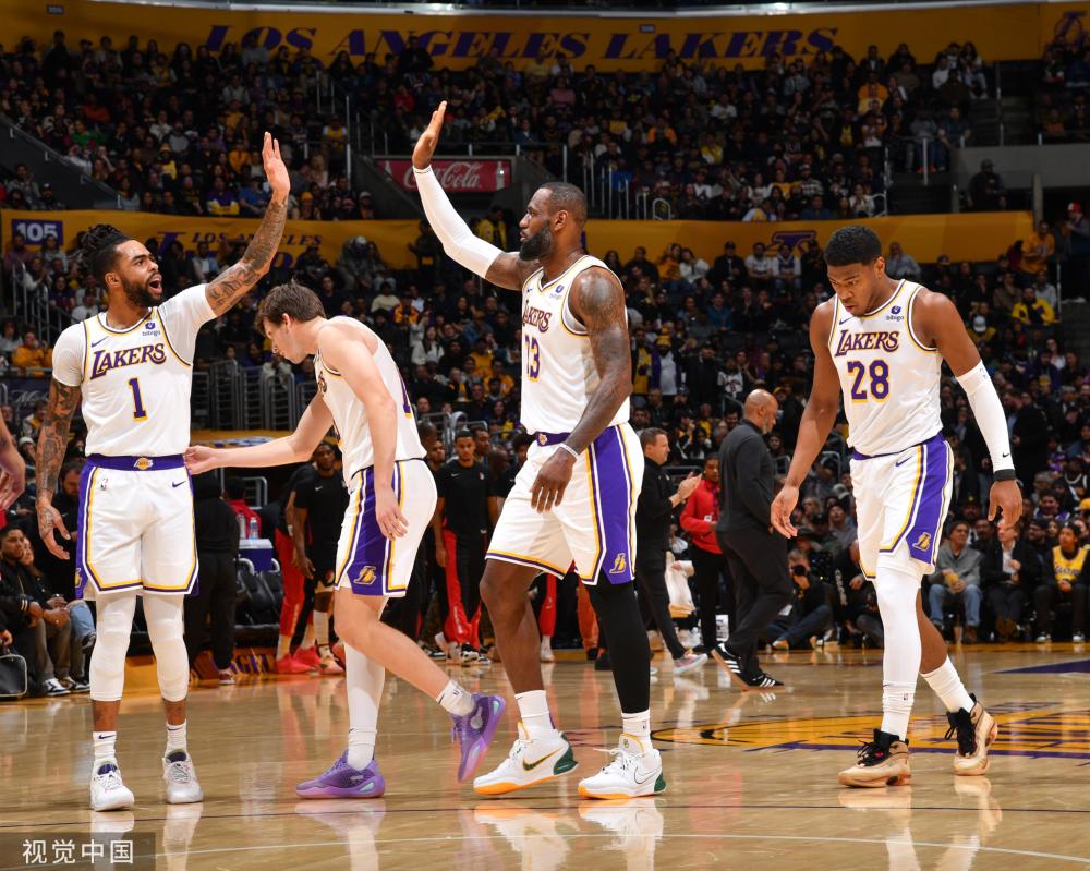 全队在对方 全队在对方